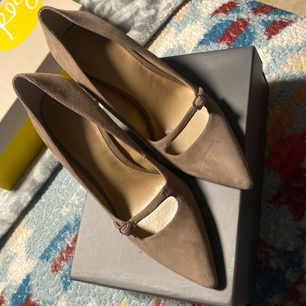 Ann Taylor pumps